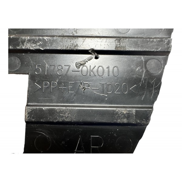 Suporte Lado Direito Traseiro Hilux 2015 Original