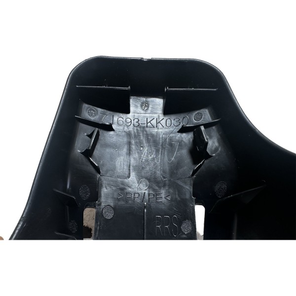 Acabamento Banco Traseiro Direito Hilux Sw4 2016/2023 Origin