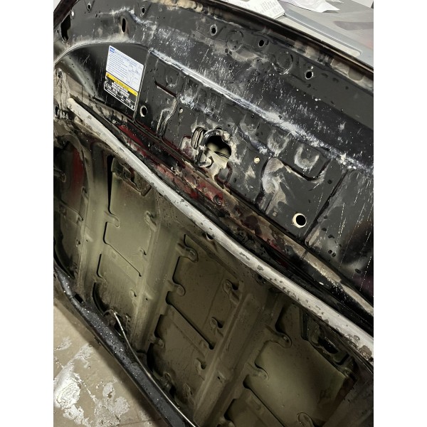 Capô Hilux Preto 2021/2023 Original Detalhe