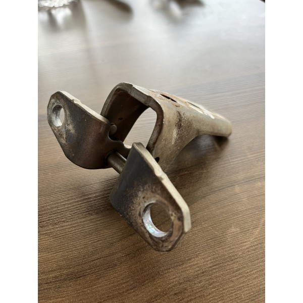 Dobradiça Porta Dianteira Direita Pajero 2008/2016 Original