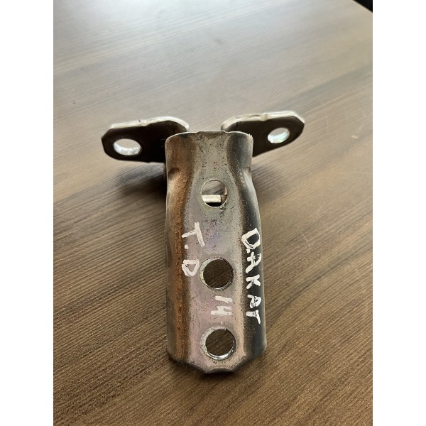 Dobradiça Inferior Porta Traseira Esquerda Pajero 2014 Orig