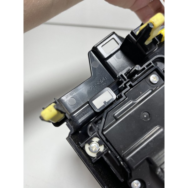 Moldura Multimidia Com Comando Ar Sw4 Srx 22/23 Original