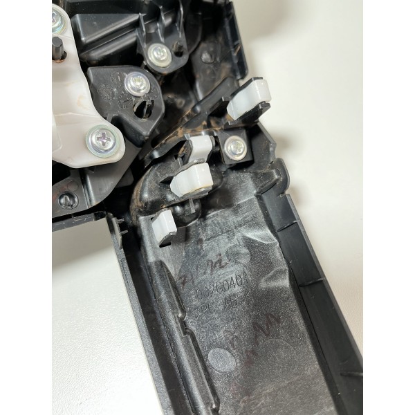 Moldura Central Multimídia New Triton 20/23 Original