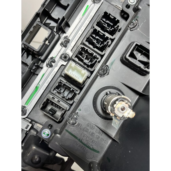 Moldura Painel Central New Triton L200 2.4 17/21 Original Cinza