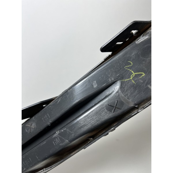 Moldura Grade Farol Milha Diant Direito S10 17/22 Original Preto Direito