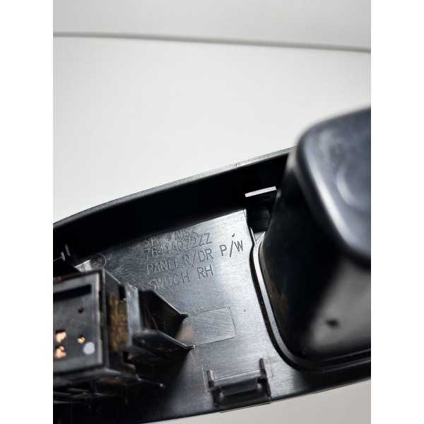 Botão Vidro Com Moldura Traseiro L.d L200 New Triton 16/22