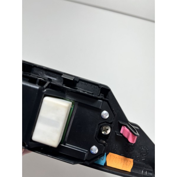 Comando Vidro Dianteiro Esquerdo Toyota Sw4 2.8 24/25