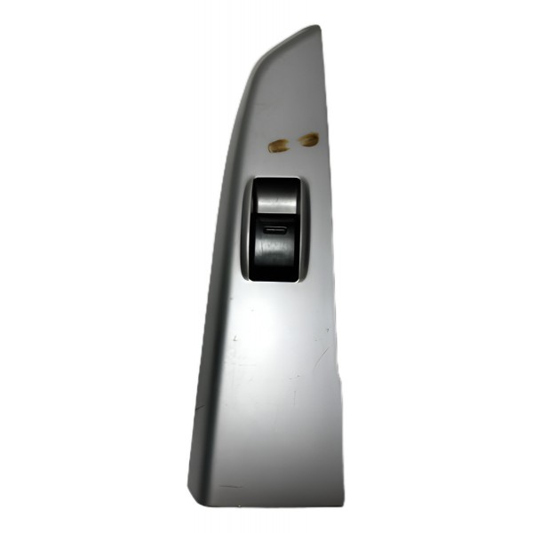 Moldura Botão Traseiro Direito Hilux 13/16 Original