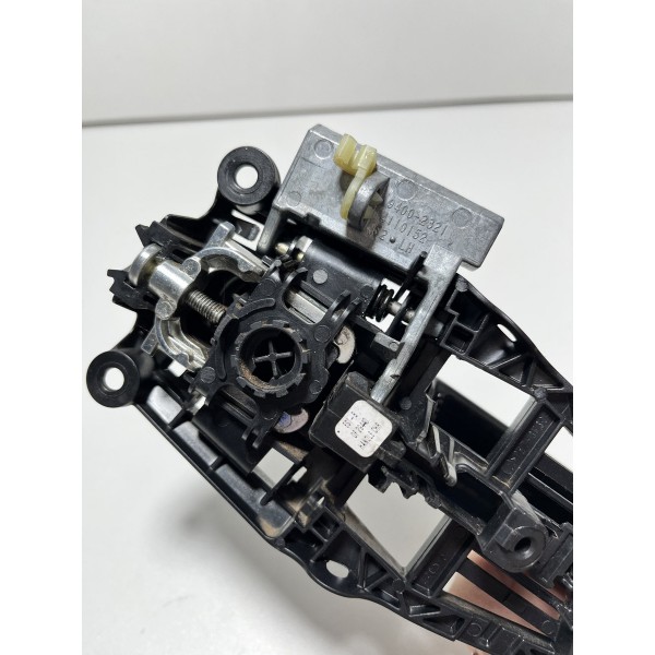 Maçaneta Externa Traseira Esquerda Chevrolet S10 2020 - Traseira