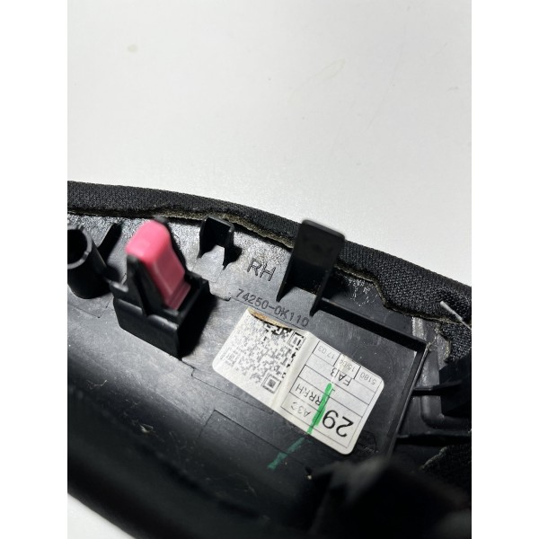 Apoio De Braço L. Direito Hilux 16/23 742600k110 Original Preto