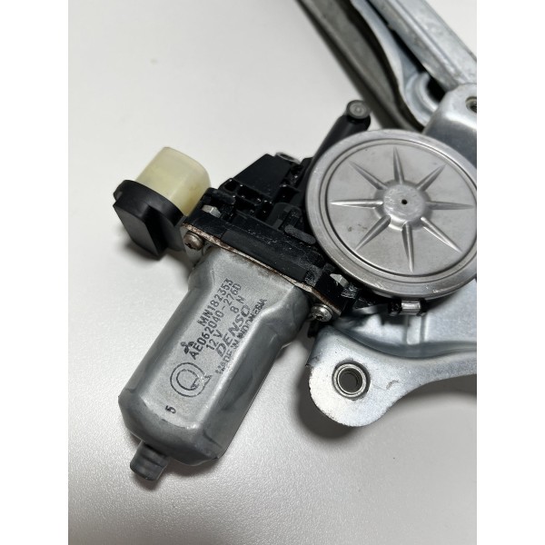 Máquina De Vidro D.e L200 Triton Ae0620402760 Original