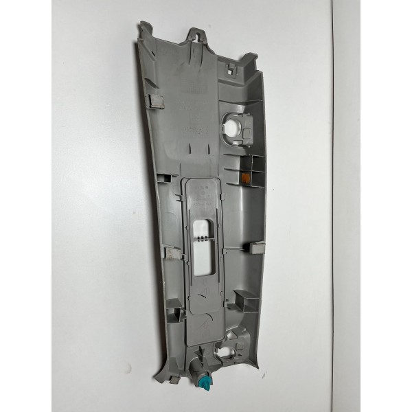 Acabamento Coluna Central Direita Hilux 16/20 Original