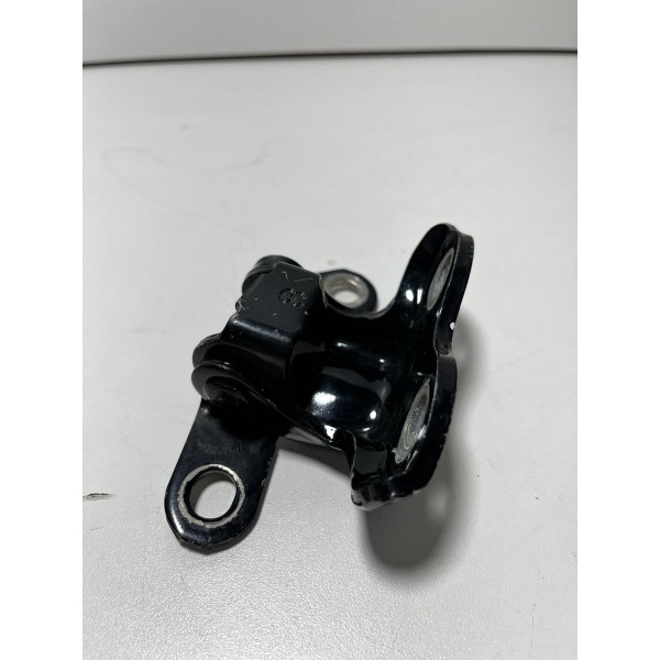 Dobradiça Inferior Dianteira Direita Hilux 17/23 Original