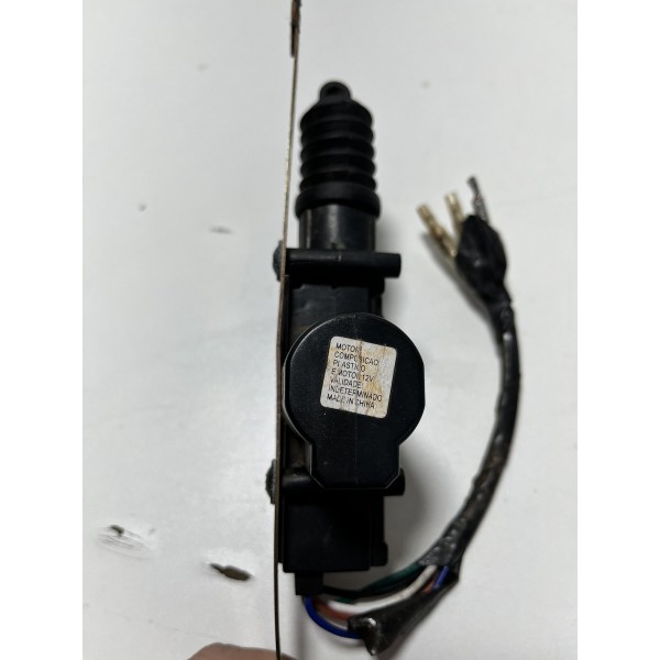 Trava Elétrica Da Porta Toyota Hilux 2017