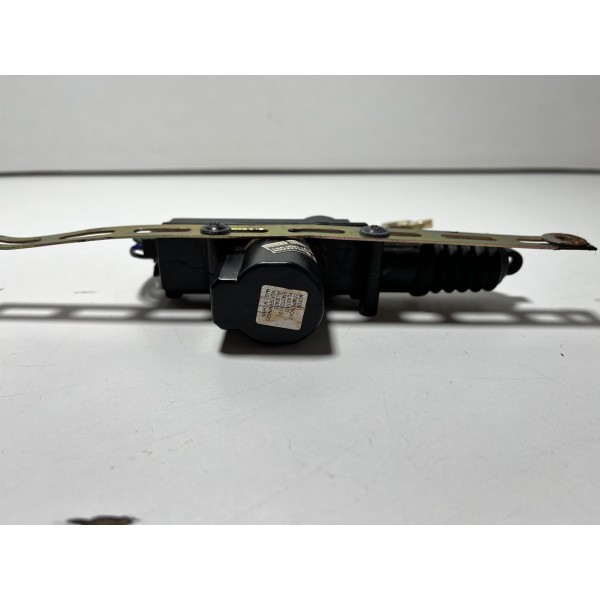 Trava Elétrica Da Porta Toyota Hilux 2017