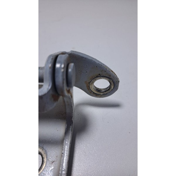 Dobradiça Inferior Porta Traseira Esquerda Hilux Sw4 16/21