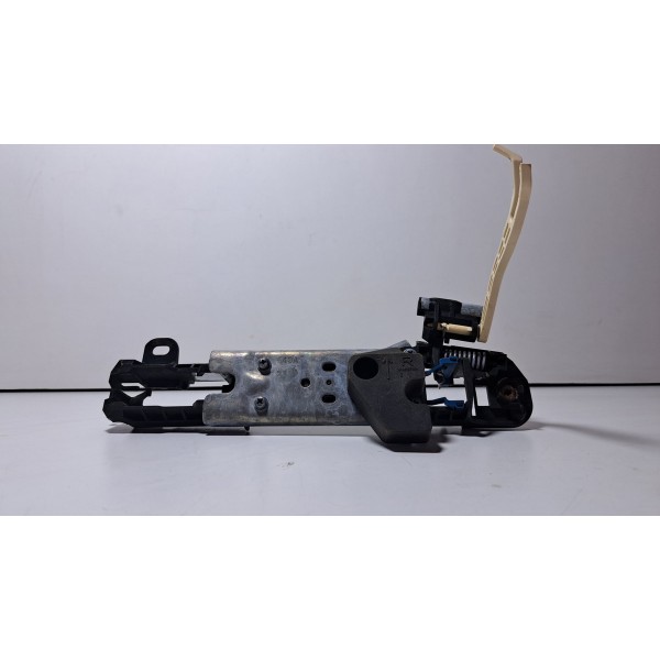 Suporte Maçaneta Externa Diant Direita Hilux Sw4 15/20 Orig Dianteira