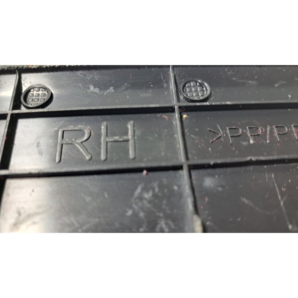 Soleira De Porta Dianteira Direita Hilux 2016/2023 Original Preto