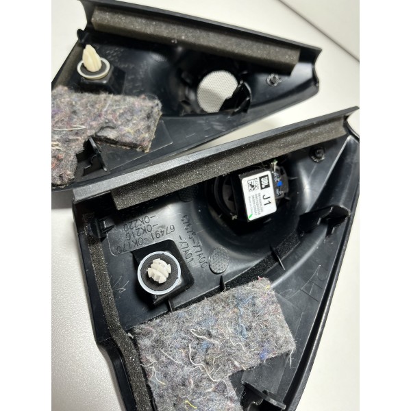 Moldura Retrovisor Dianteiro Direito Toyota Hilux 2.8 2021