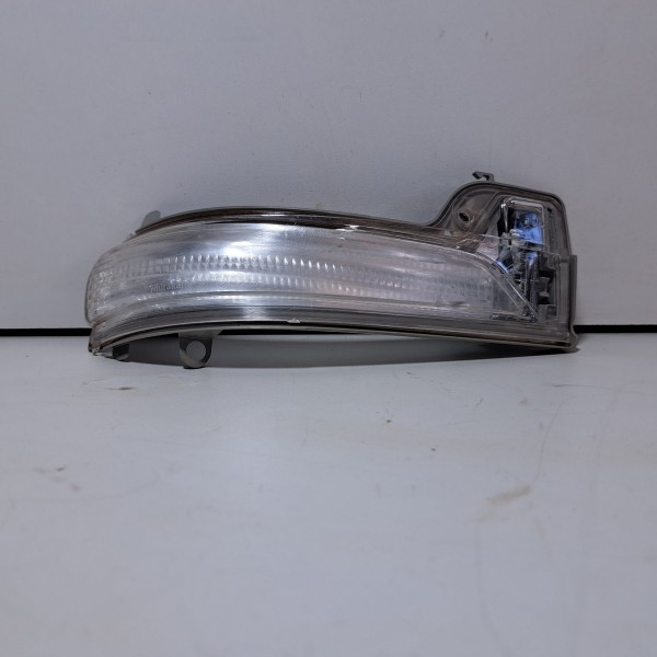 Pisca Seta Retrovisor Direito Hilux 2016/2020 Original