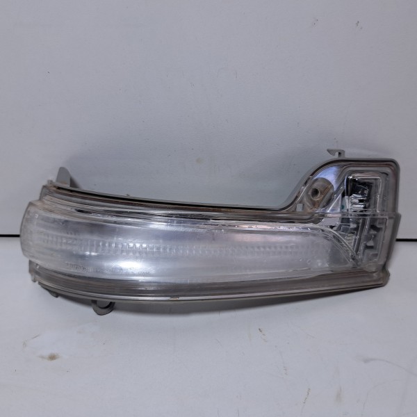 Pisca Seta Retrovisor Direito Hilux 2016/2020 Original