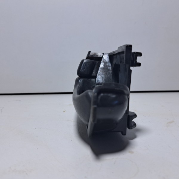 Maçaneta Interna Dianteira Esquerda S10 2012/2020 Original - Dianteira